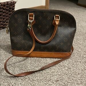 Super cute vintage Louis Vuitton